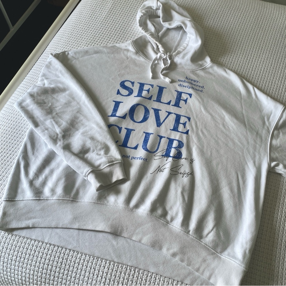 oversized sweatshirt